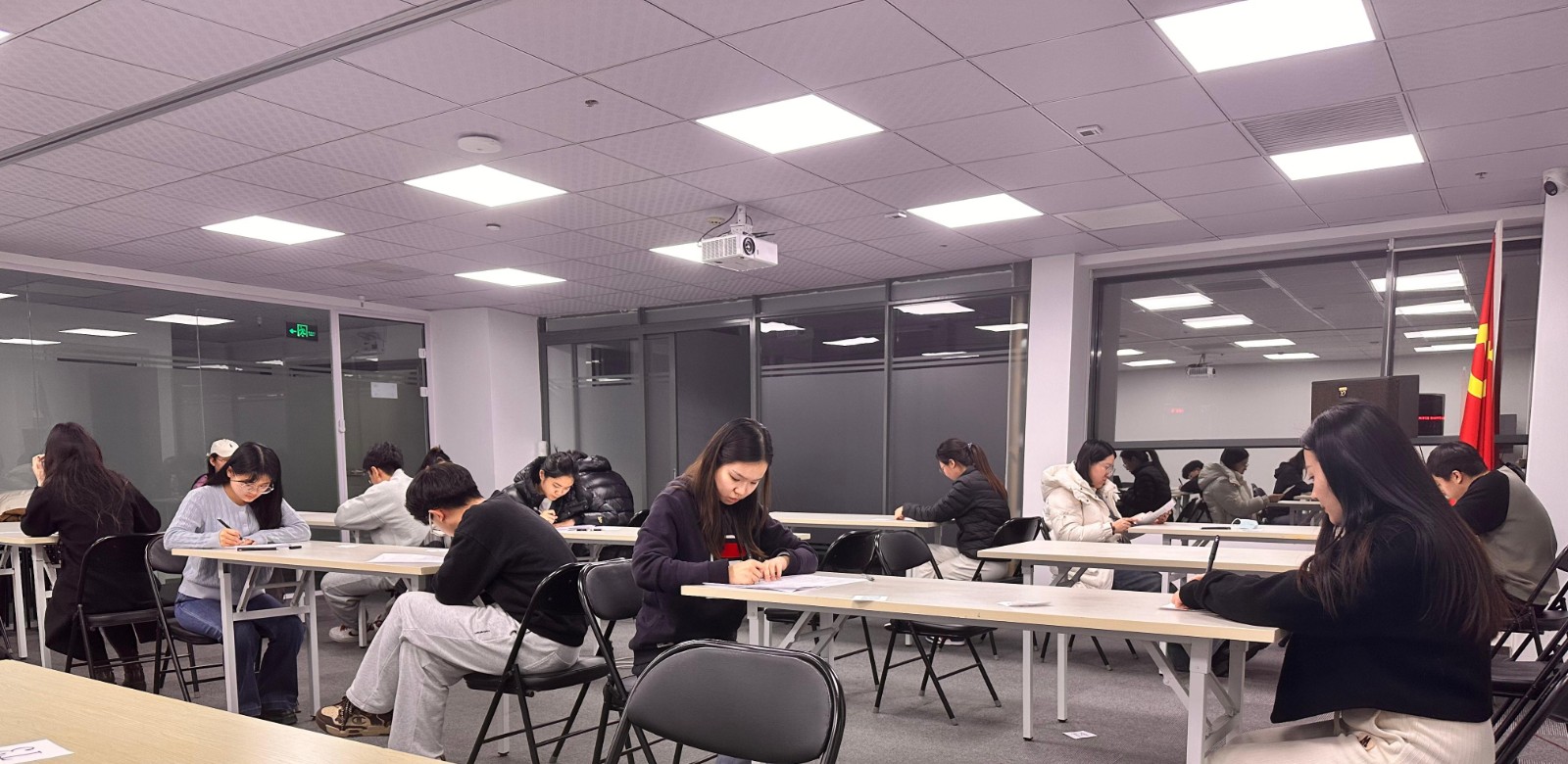 1740991407379112.jpg b1a9f486d008a22e5bbca6af8448730.jpg